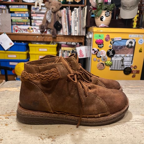 [USED] ”BORN” ヌバック チャッカブーツ