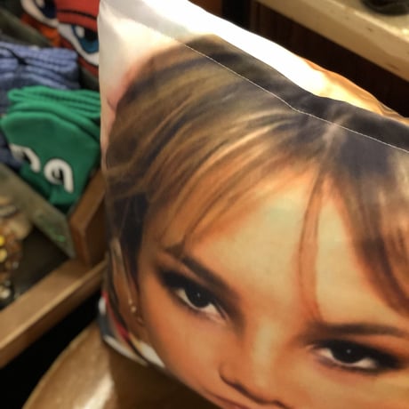 [Besidethebag ] “baby one more time"  Cushion♡