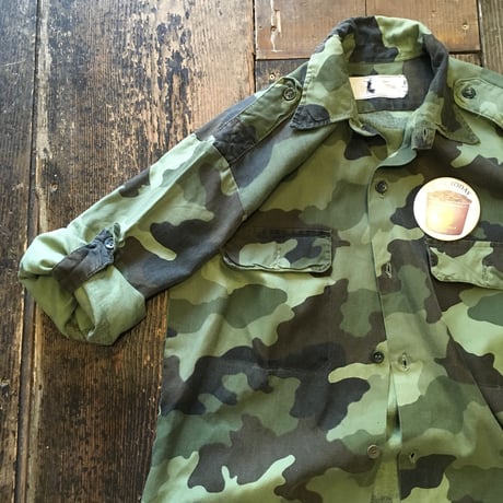 [GARDE-Nworks] セルビア リメイク CAMO  JKT