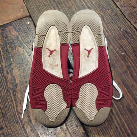 [USED] NIKE AIR JORDAN 4 retro