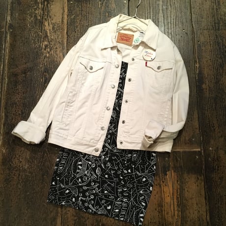 [USED] Levis WHITE Gジャン