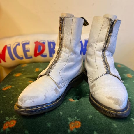 [USED] Dr.Martens  WHITE ZIP BOOTS