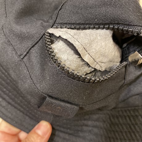 [USED] BLACKバケットHAT