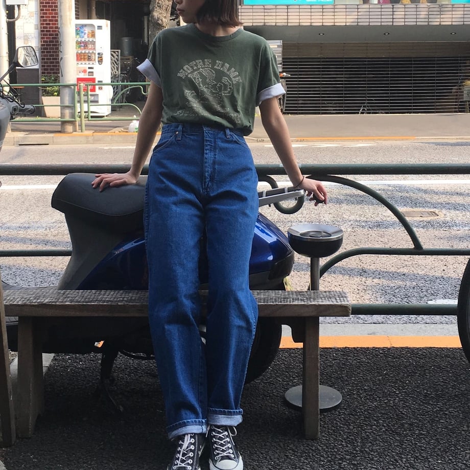 5ca9b0c9c3a967255f18268f