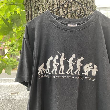 [USED]  "人類の進化" Tシャツ