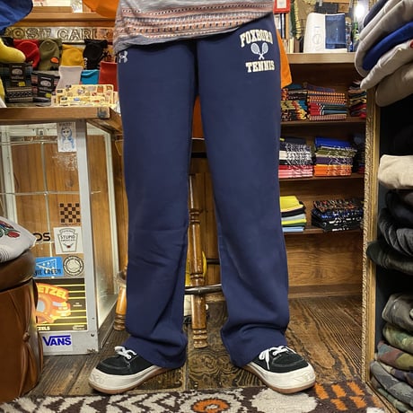 [USED] "UNDER ARMOUR" SWEAT PANTS