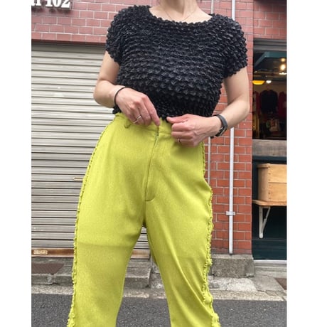 [USED] ライムグリーン🍋‍🟩 フレアPOLY PANTS♡