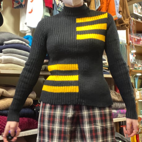 [USED] みつばち🐝リブニット