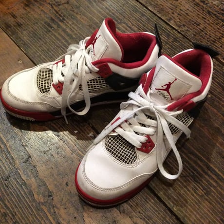 [USED] NIKE AIR JORDAN 4 retro