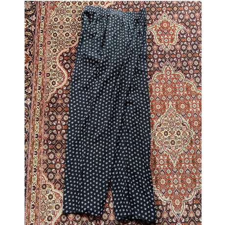 [USED] 小花柄🌼レーヨンパンツ