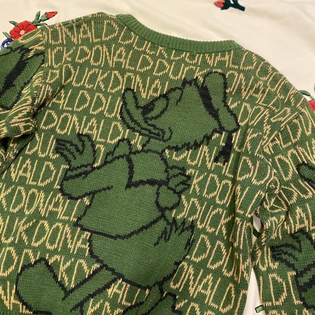 [USED] DONALD KNIT♡
