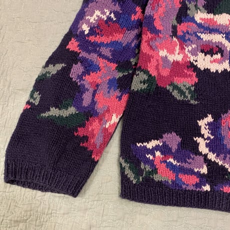 [USED] "PAUL HARRIS" FLOWER KNIT🌸