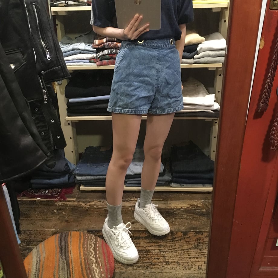 5cd2a4710b9211403f90569e