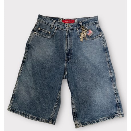 [USED] Levi's SILVER TAB 膝下丈のデニムショーツ