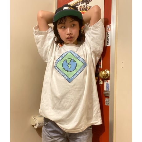 [USED] Save the world🌏Tee