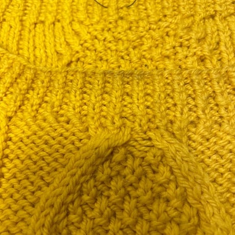 [USED] YELLOW CUTE ケーブルニット