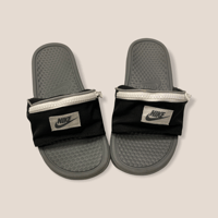 [USED] NIKE SANDAL