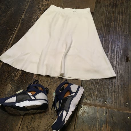 [USED] WHITE KNIT フレアスカート