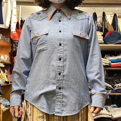 [USED] 70's vintage 刺繍シャンブレー