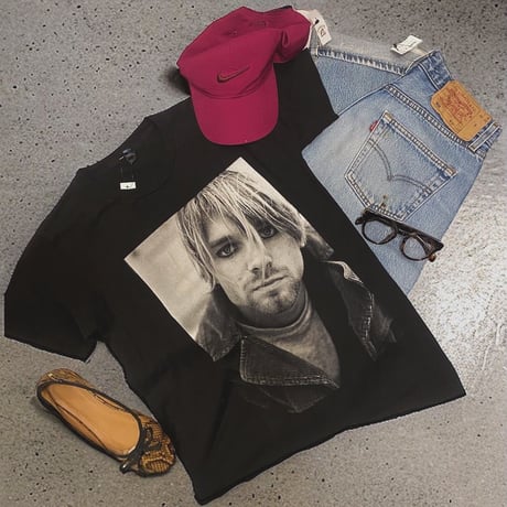 [USED]kurt cobain BLACK tee