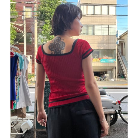 [USED]RED❤️ニットtops