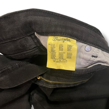 [USED] wrangler BLACK ストレッチデニム