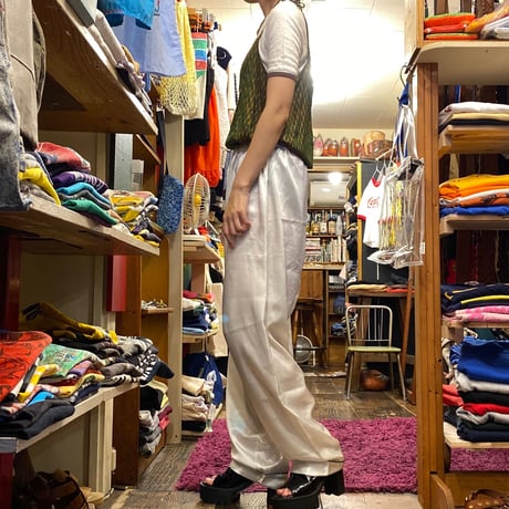 [USED] WHITE サテンPANTS！
