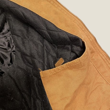 [USED] Carhartt アクティブJACKET！