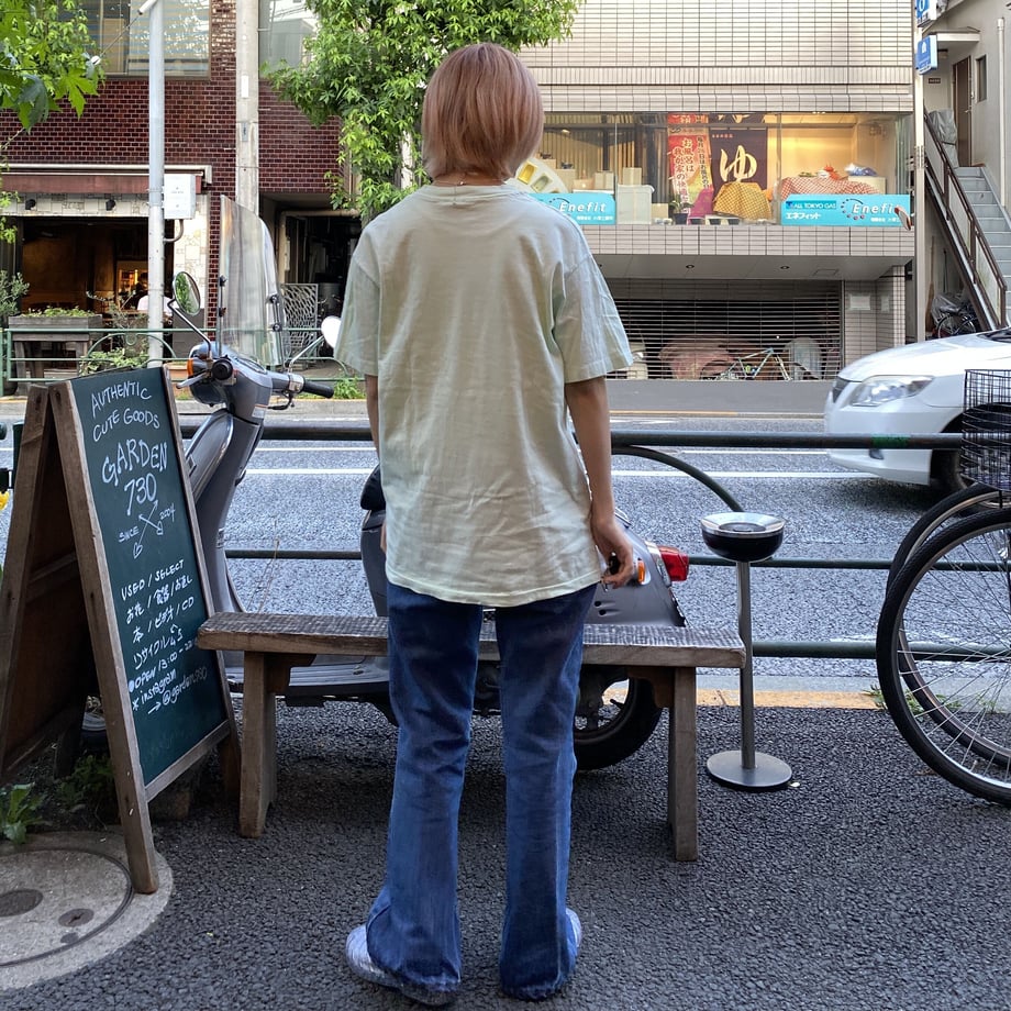 60d059a6b5285a63796c052a