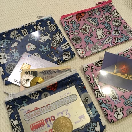 [BENICOTOY] 透明ポッケ付き 総柄ミニポーチ ♡