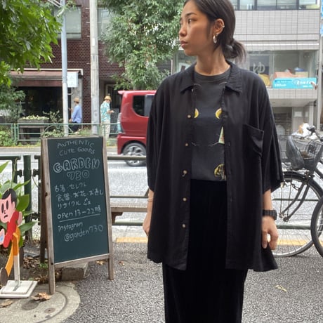 [USED] 大きめブラック半袖 SHIRT