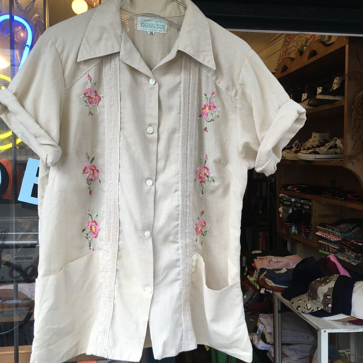 美品 CALEE キャリー 刺繍 キューバシャツ ブラウン Lサイズ 美品 CALEE キャリー 刺繍 キューバシャツ ブラウン Lサイズ