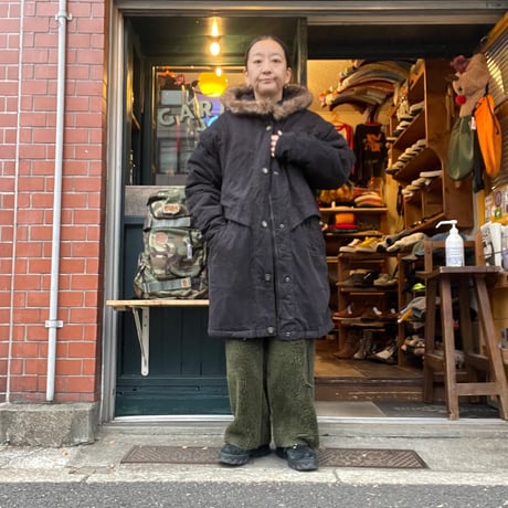 [USED]  中綿入り BLACK ハーフコート
