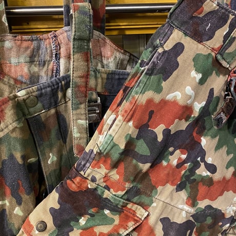 [USED] スイス軍 CAMO柄オーバーオール