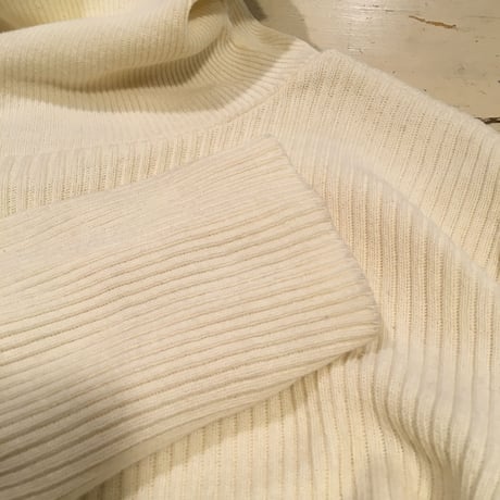[USED] リブ入りCOTTONタートルネック
