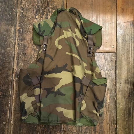 [ USED］military body armor ベスト