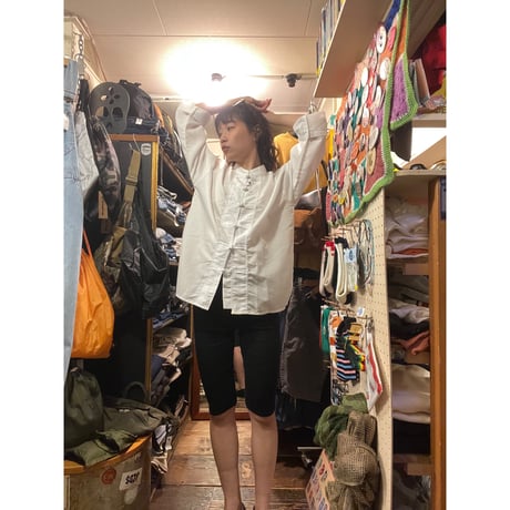 [USED] 真っ白🤍チャイナシャツ