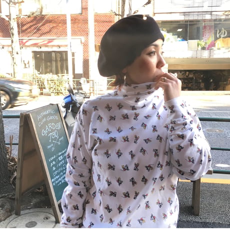 [USED]   ミッキー総柄 タートル ロンTee