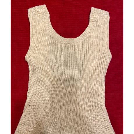[USED] うしろも可愛い♡ニットワンピース