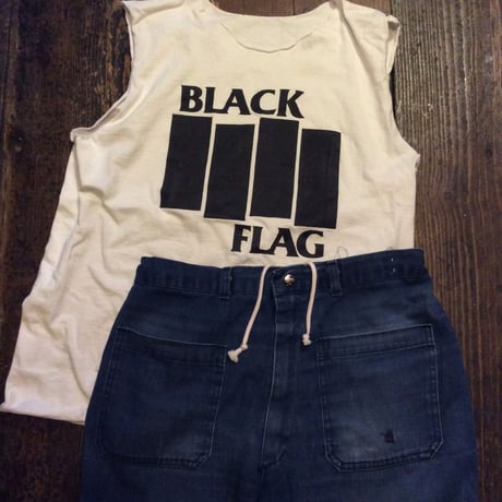 [USED] OLD  BLACK FLAG Tee CUTOFF！