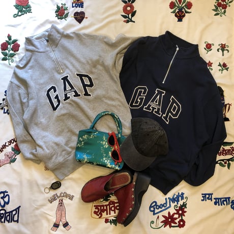 [USED] GAP ハイネックプルオーバー SWEAT