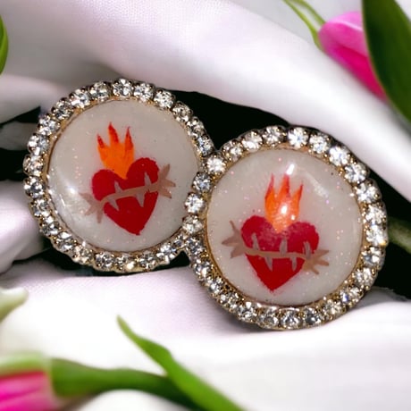 薔薇ビジュー♡　うさちゃんリトルウッズレジン　ピアス/イヤリング✩*॰¨ 薔薇ビジュー♡ うさちゃんリトルウッズレジン ピアス/イヤリング