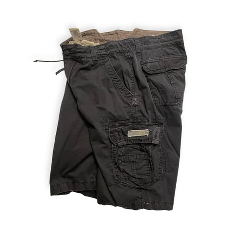 [USED] BLK FEED CARGO SHORTS