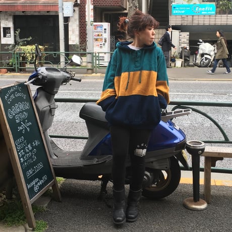 [USED] 渋めカラーのプルオーバーパーカー