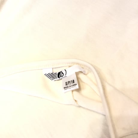 [USED] VOLCOM ヌードキャミOP