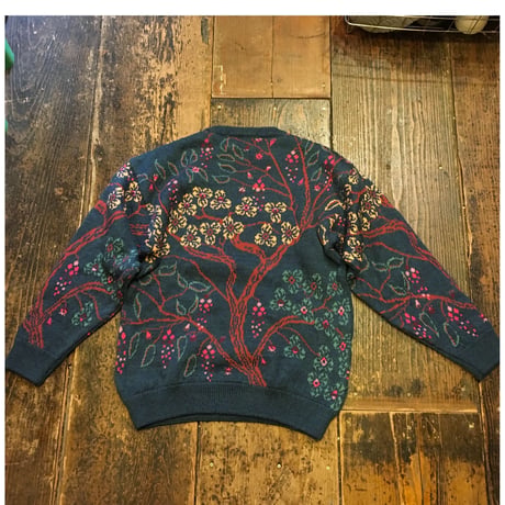 [USED] かわいい！リスいっぱいのニット