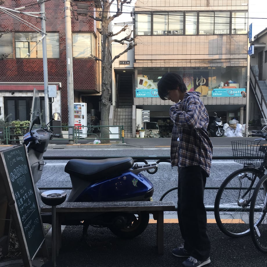 5ca88182e11fdc54d4d78c75