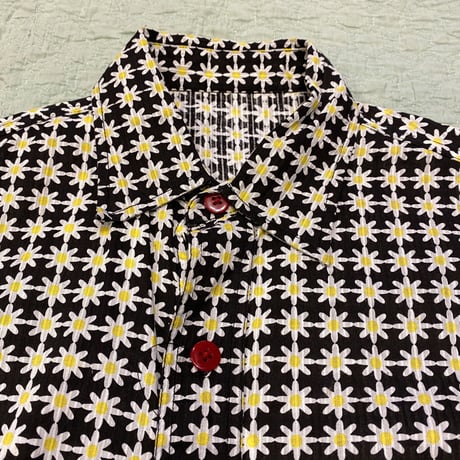 [USED] VINTAGE MARGUERITE SHIRT🏵