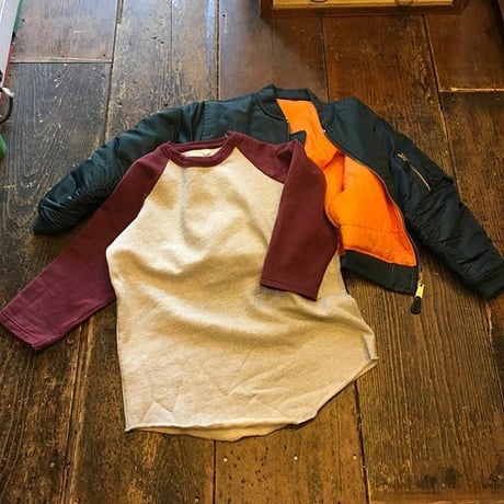 [USED] RAGLAN  SWEAT made in USA.