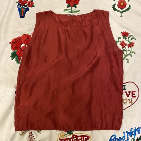 [USED] 100％ SILK ノースリーブTOPS！